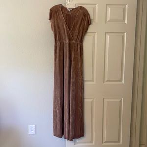 Women’s dress